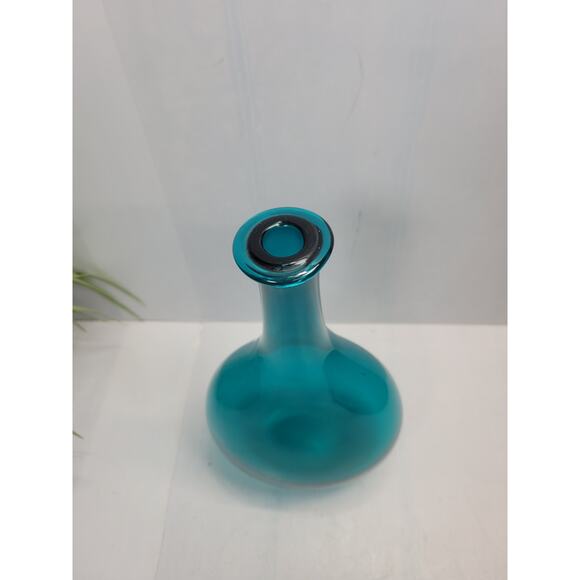 Vintage Bud Vase Blue Teal Art Glass Narrow top Decanter - Picture 2 of 4